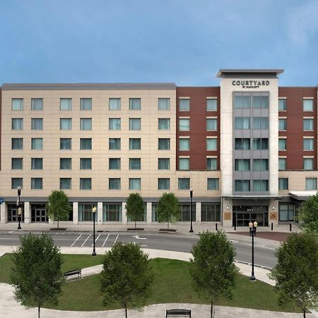 Courtyard By Marriott Muncie At Horizon Convention Center Hotel Exterior photo